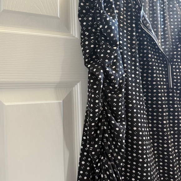 Max Studio Long Sleeve Blouse with Scrunchy Sleeves SzL - Picture 3 of 5